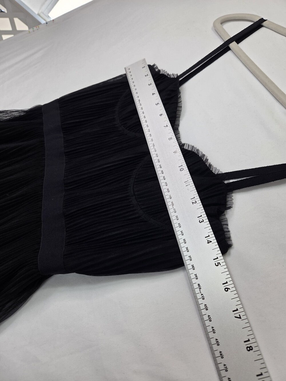 Alice + Olivia Deena Pleated Maxi Dress Black Sheer Tulle Pleated Gown Size 6 - Picture 12 of 15
